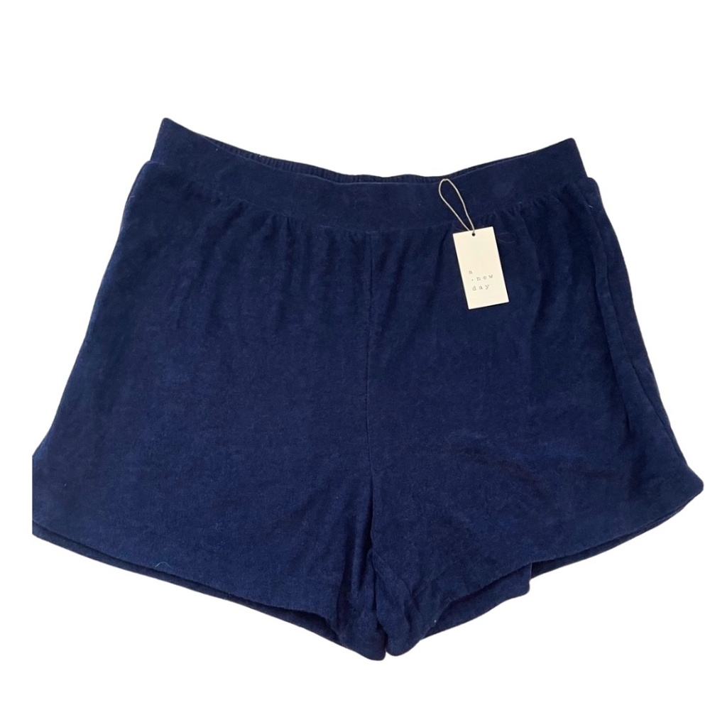 NWT NAVY TERRY CLOTH PLUS SIZE SHORTS